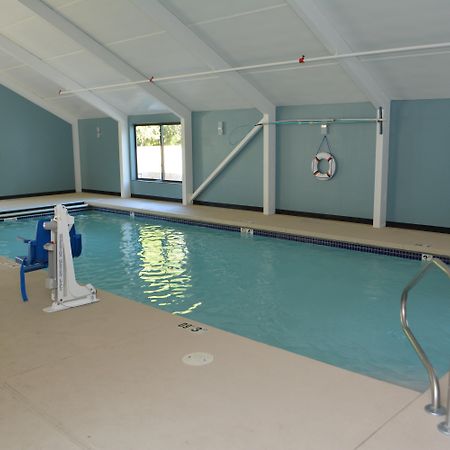Holiday Inn Express & Suites Waterville - North By Ihg Exteriör bild