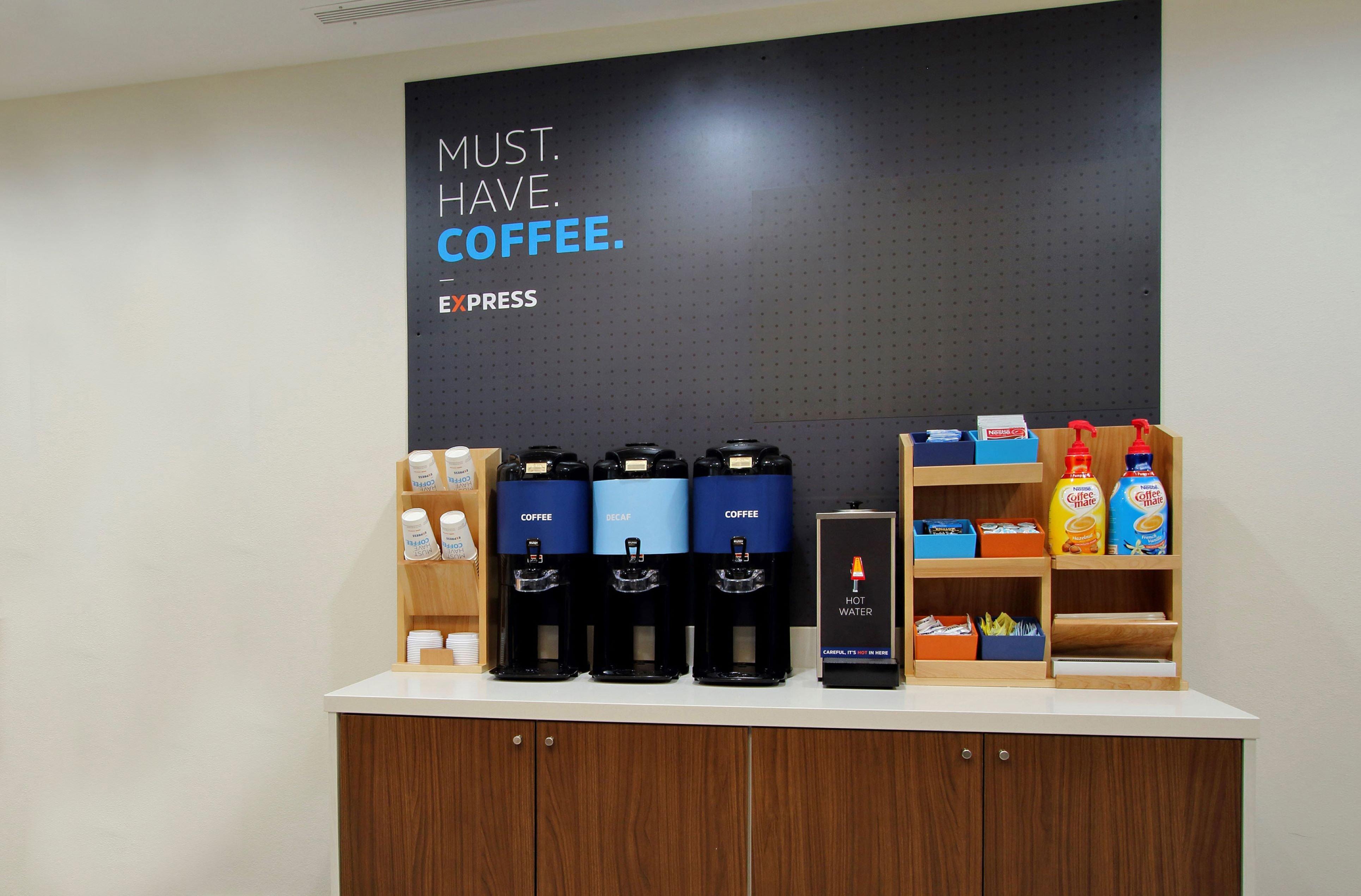 Holiday Inn Express & Suites Waterville - North By Ihg Exteriör bild