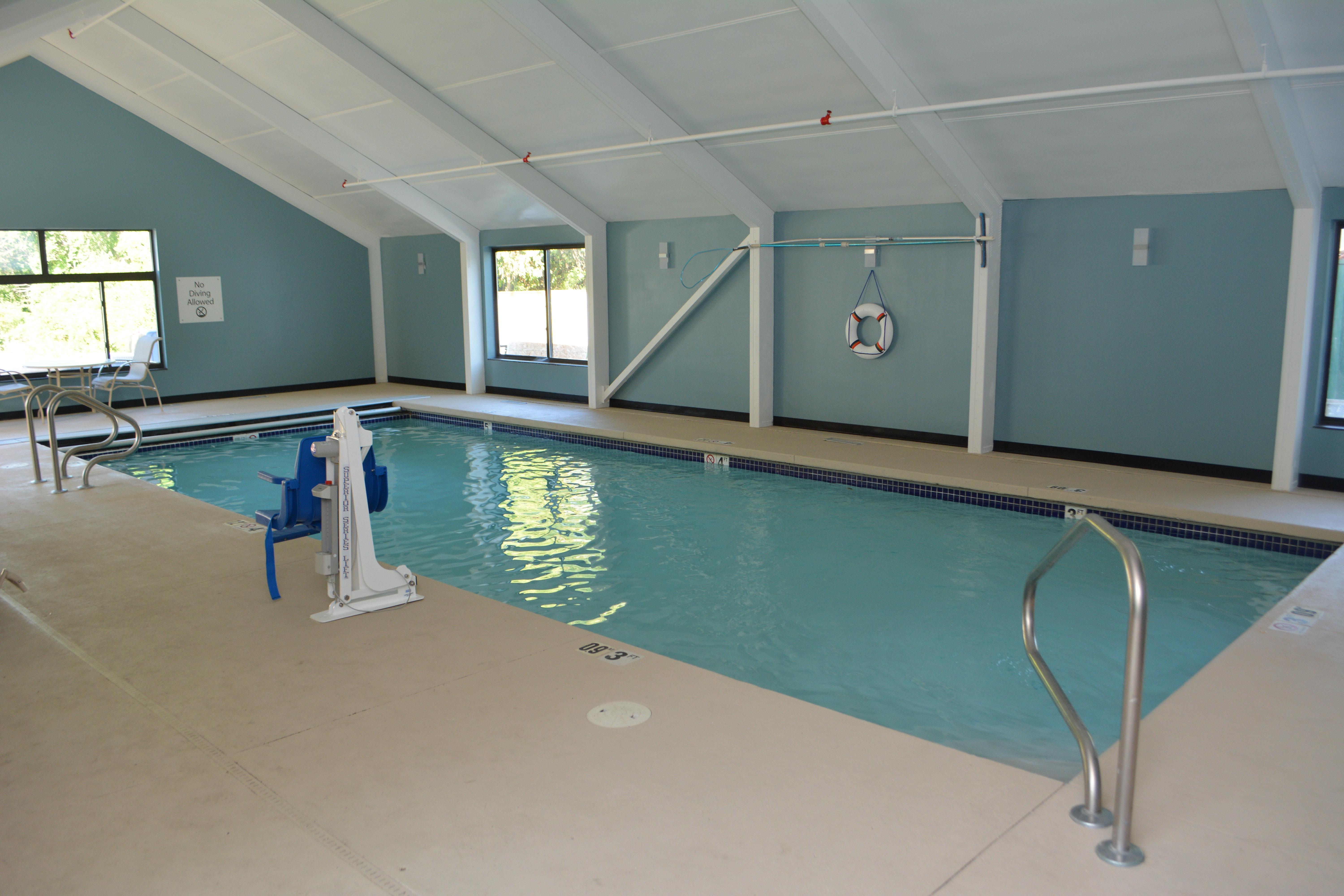 Holiday Inn Express & Suites Waterville - North By Ihg Exteriör bild