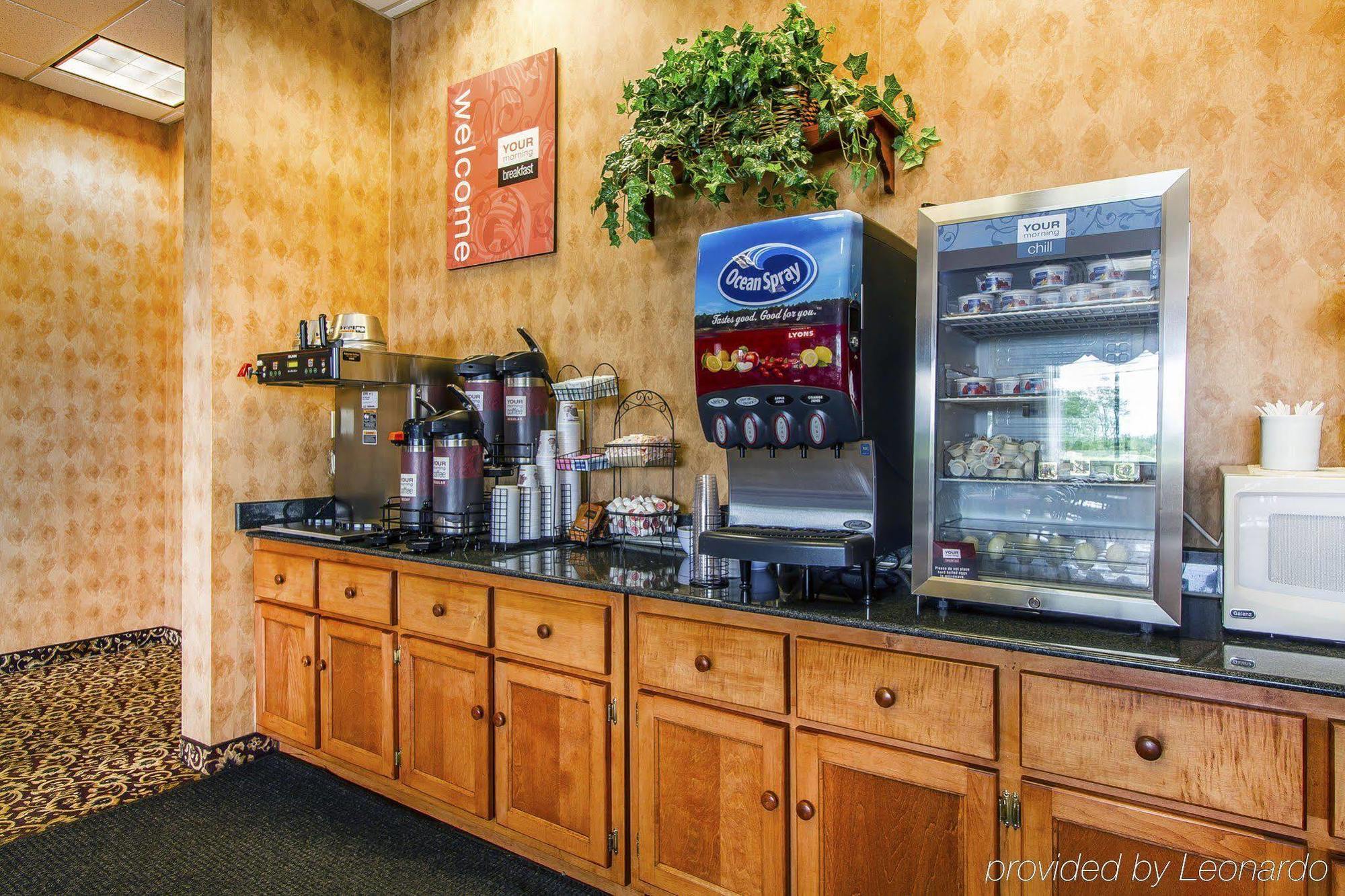 Holiday Inn Express & Suites Waterville - North By Ihg Exteriör bild