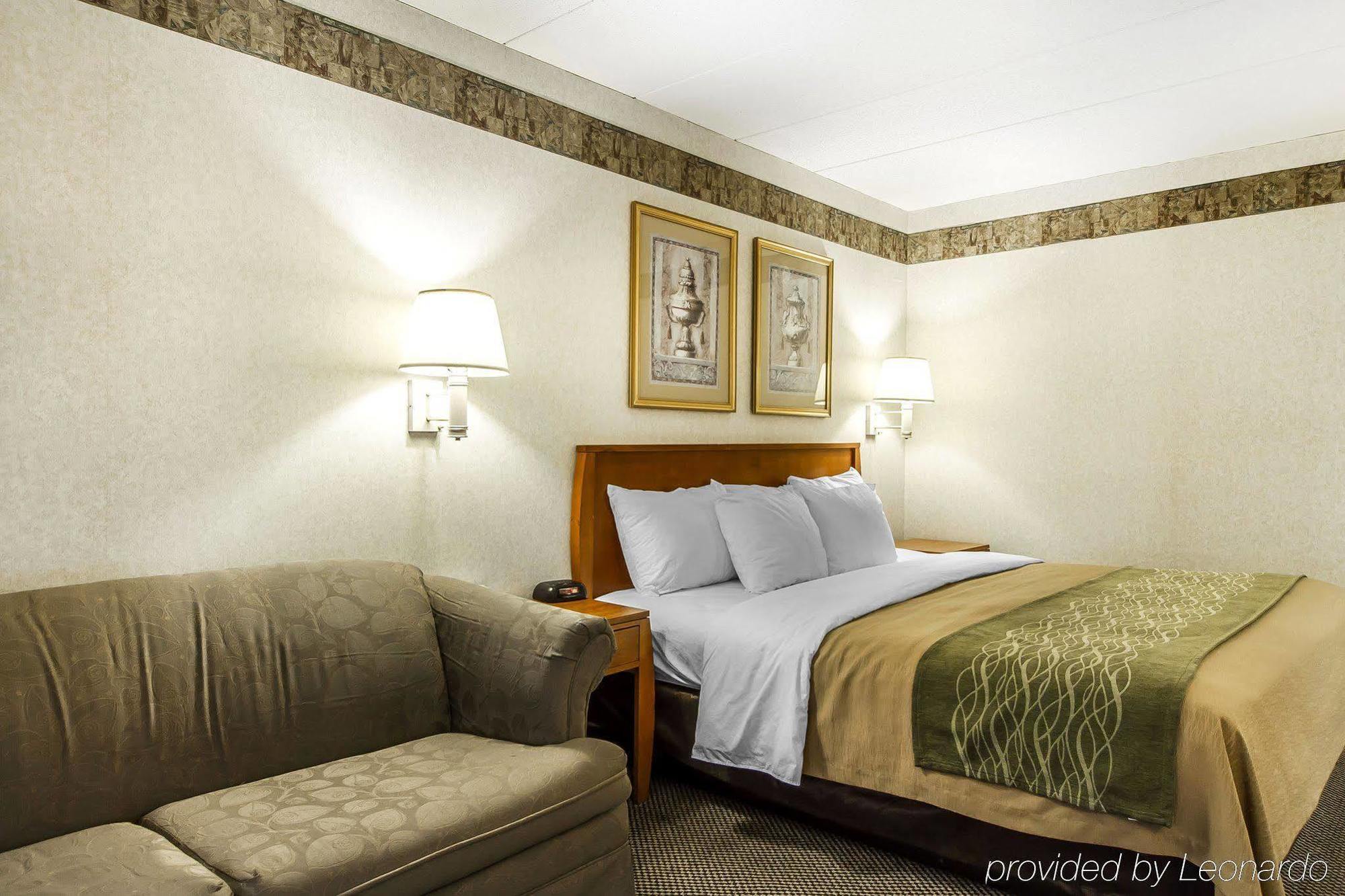 Holiday Inn Express & Suites Waterville - North By Ihg Exteriör bild