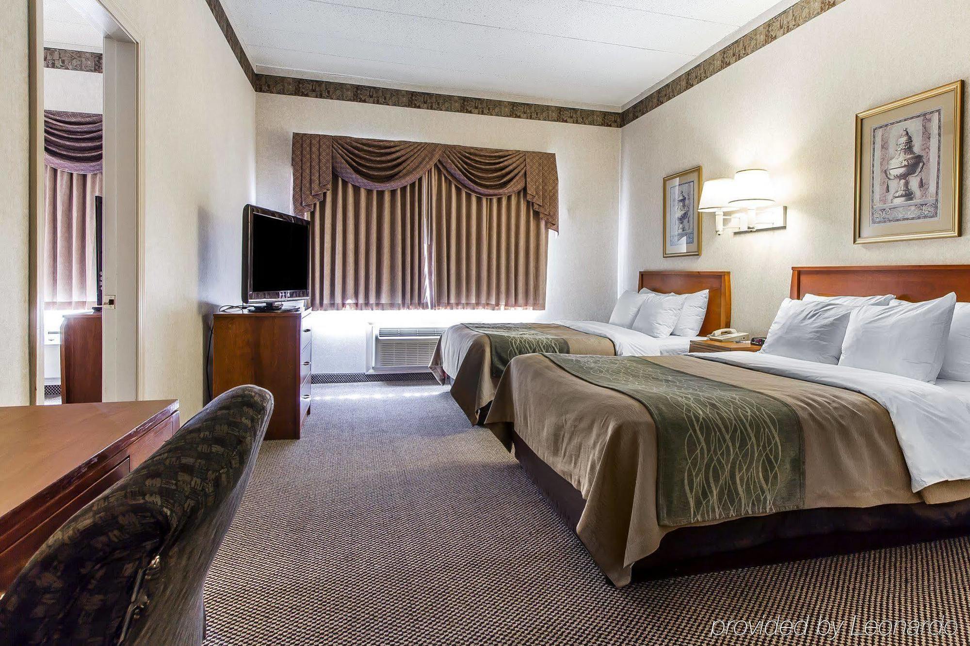 Holiday Inn Express & Suites Waterville - North By Ihg Exteriör bild
