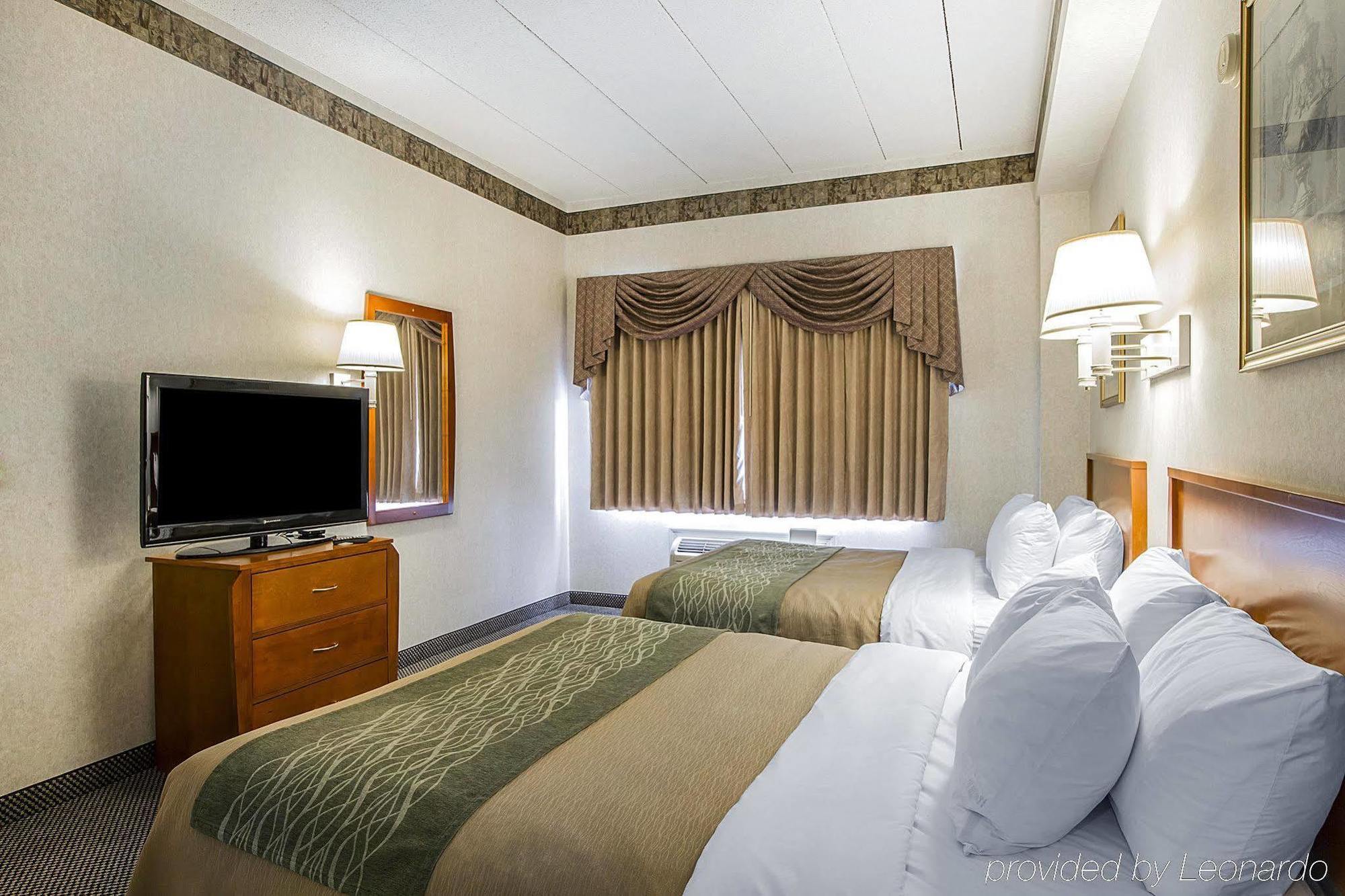 Holiday Inn Express & Suites Waterville - North By Ihg Exteriör bild